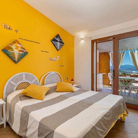 Casa Sharon Appartamento Vista Mare Ad Ольбія Екстер'єр фото